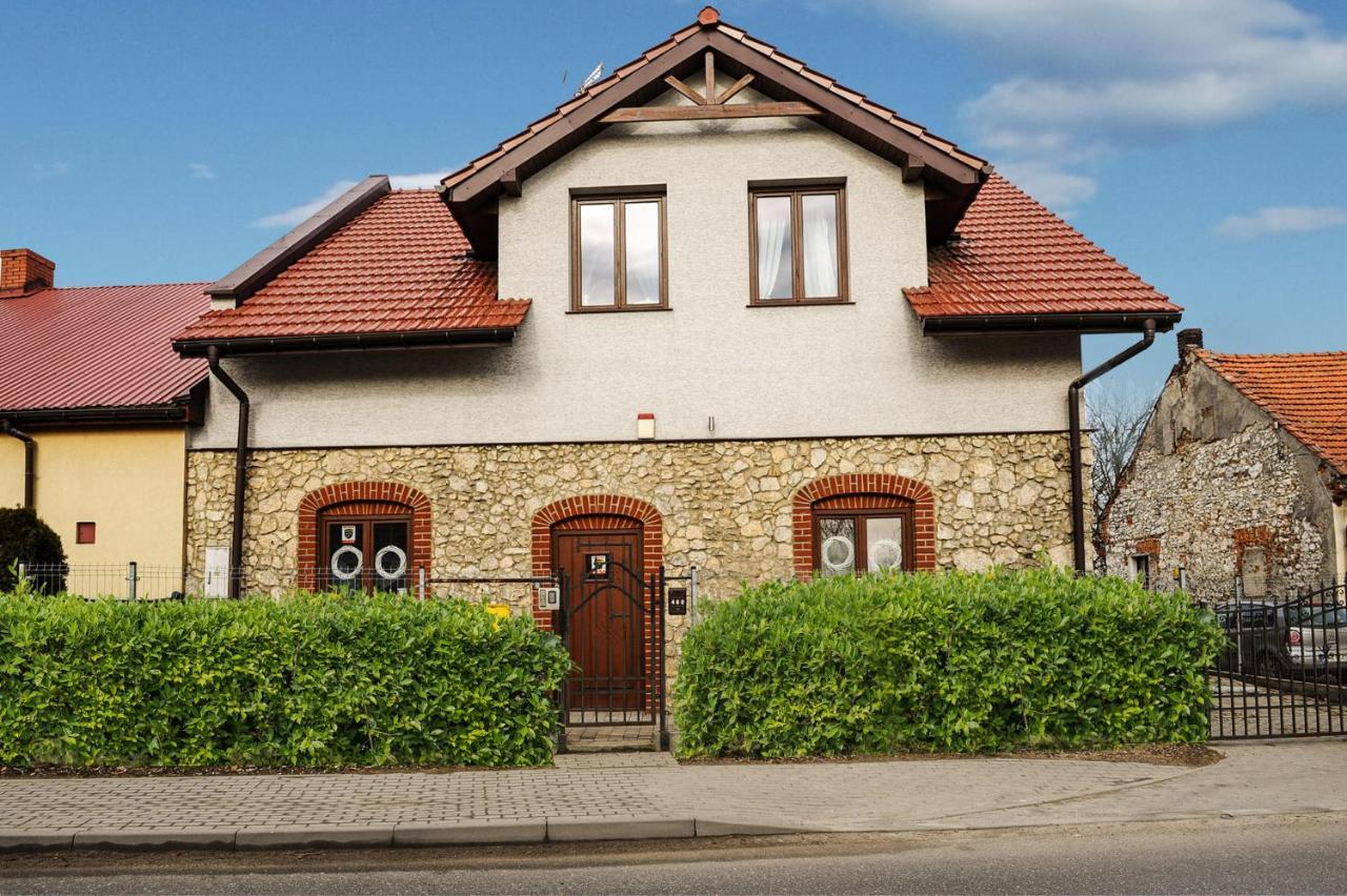 Pokoje W Starej Karczmie Liszki Exterior foto