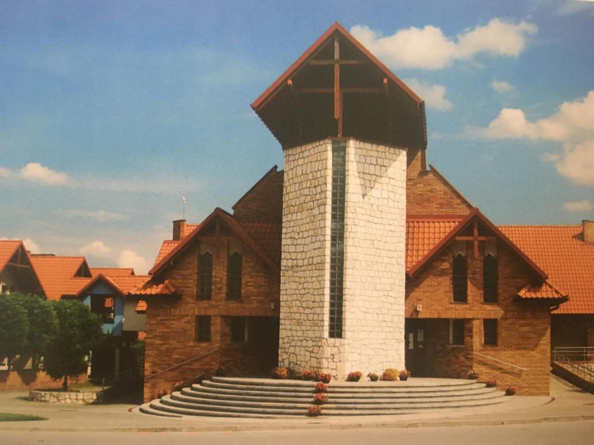 Pokoje W Starej Karczmie Liszki Exterior foto