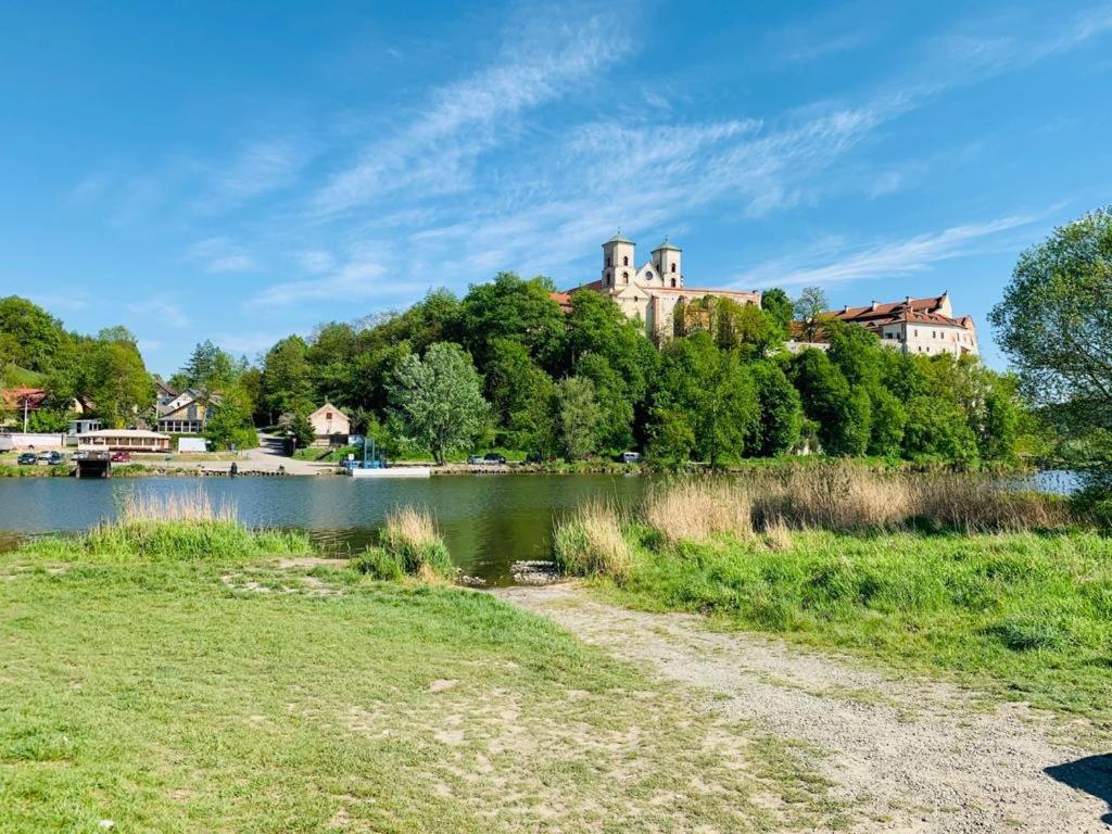 Pokoje W Starej Karczmie Liszki Exterior foto